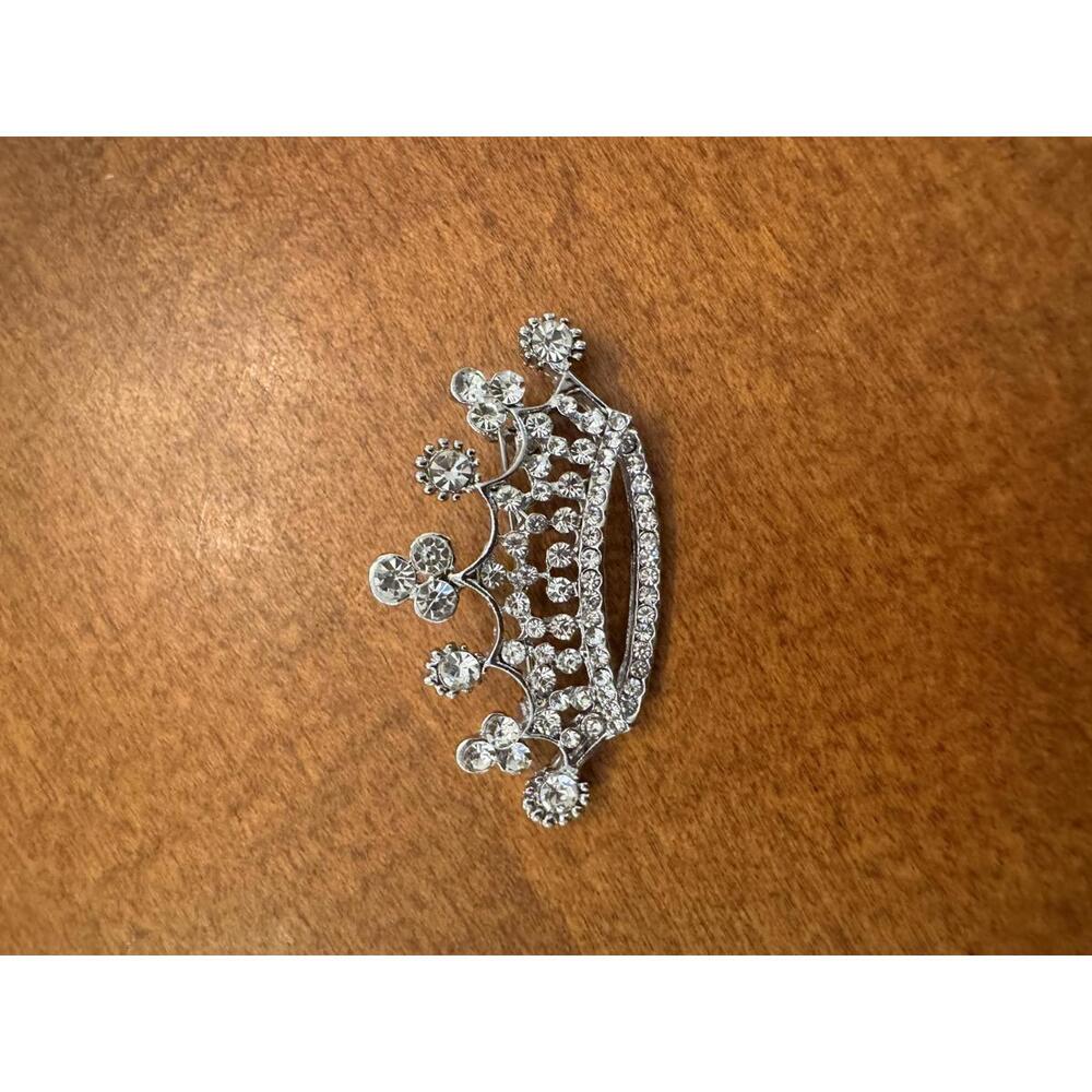 Silver Rhinestone Crown Brooch Pin j-228